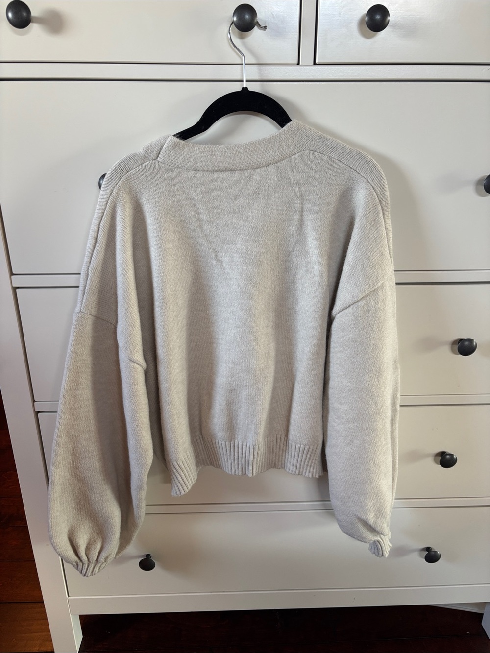 Cozy V-Neck Button Front Women's Cardigan Sweater - Cream - Picture 2 of 2